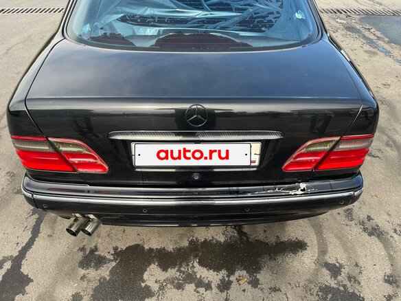 2000 Mercedes-Benz E-Класс 240 II (W210, S210) Рестайлинг, чёрный, 600000 рублей - вид 6