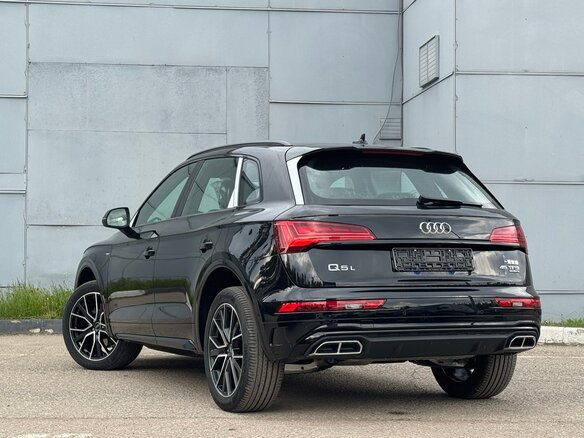 2025 Audi Q5 L 45 TFSI II (FY) Рестайлинг, чёрный - вид 5