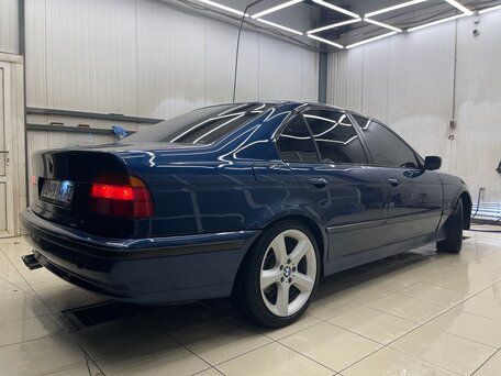 1998 BMW 5 серии 523i IV (E39), синий, 455000 рублей, вид 4