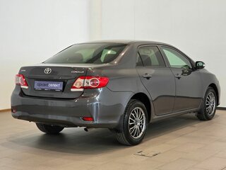 2011 Toyota Corolla X (E140, E150) Рестайлинг, серый, 950000 рублей, вид 4