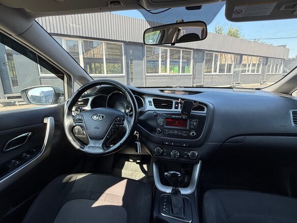 2012 Kia Ceed II, серебристый, 1040000 рублей - вид 5