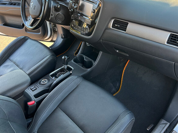 2014 Mitsubishi Outlander III, белый, 1030000 рублей - вид 6