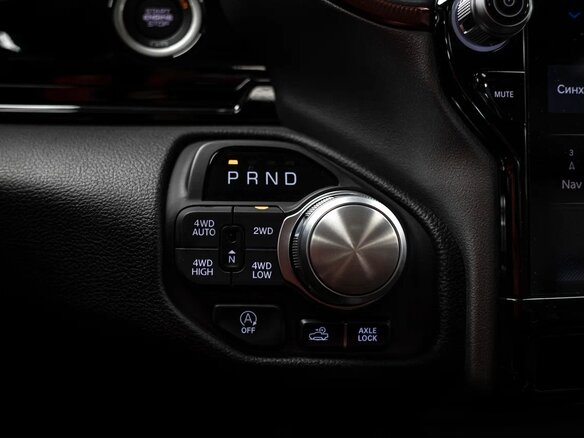 2025 Ram 1500 Crew Cab V Рестайлинг, синий, 8490000 рублей - вид 39