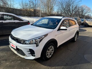 2021 Kia Rio X IV Рестайлинг, белый, 1750000 рублей, вид 1