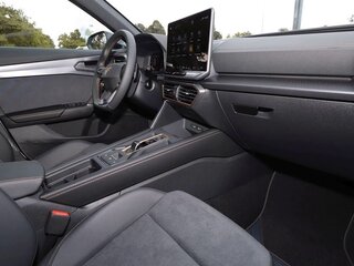 2025 Cupra Formentor I Рестайлинг, белый, 4490000 рублей, вид 4