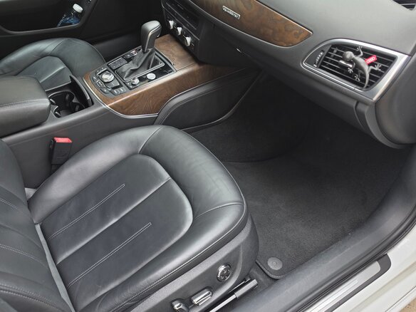 2012 Audi A6 IV (C7), белый, 1760000 рублей - вид 9