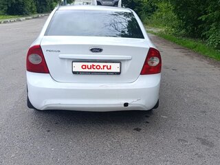 2010 Ford Focus II Рестайлинг, белый, 440000 рублей, вид 4