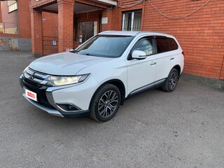 2017 Mitsubishi Outlander III Рестайлинг 2, белый, 2250000 рублей, вид 1