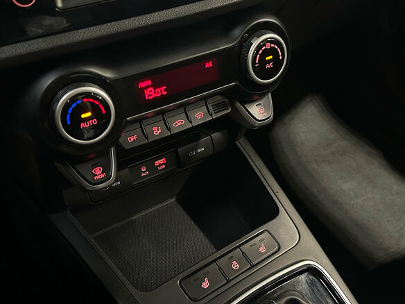 2020 Kia Rio IV, красный, 1470000 рублей - вид 18
