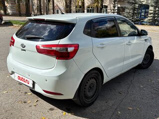 2013 Kia Rio III, белый, 570000 рублей, вид 5