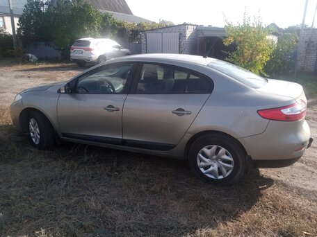 2014 Renault Fluence I Рестайлинг, бежевый, 700000 рублей, вид 4