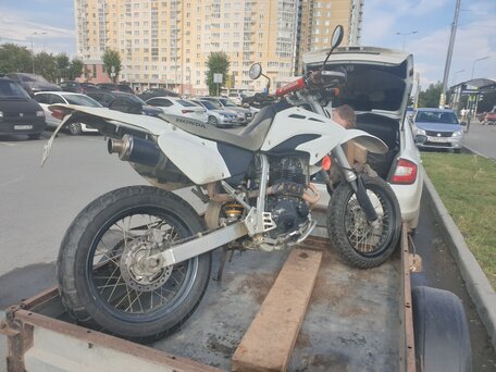 2007 Honda XR 400, белый, 320000 рублей, вид 2