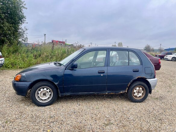 1998 Toyota Starlet V (P90), чёрный, 110000 рублей - вид 6