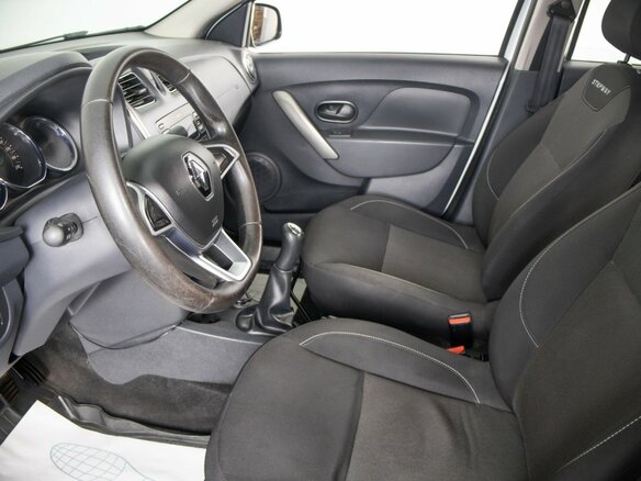 2019 Renault Logan Stepway II Рестайлинг, белый, 1299000 рублей - вид 6