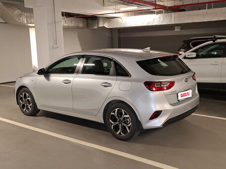 2018 Kia Ceed III, серебристый, 1495000 рублей, вид 3