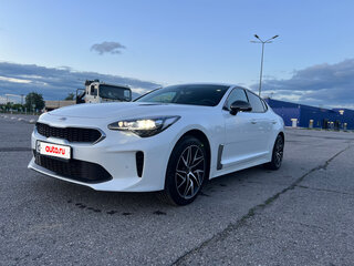 2021 Kia Stinger I Рестайлинг, белый, 3550000 рублей, вид 1