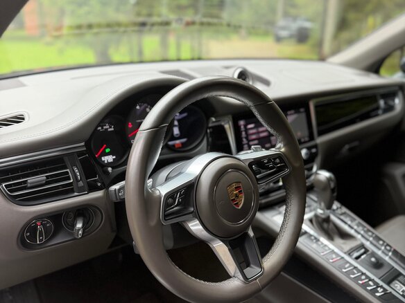 2021 Porsche Macan S I Рестайлинг, серый, 7200000 рублей - вид 12