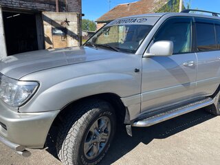 2007 Toyota Land Cruiser 100 Series Рестайлинг 2, серебристый, 2090000 рублей, вид 4