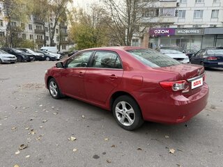 2011 Toyota Corolla X (E140, E150) Рестайлинг, красный, 695000 рублей, вид 5