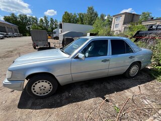 1990 Mercedes-Benz W124 300, серый, 380000 рублей, вид 5
