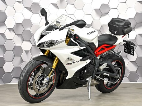 2014 Triumph Daytona 675, белый, 677000 рублей, вид 2