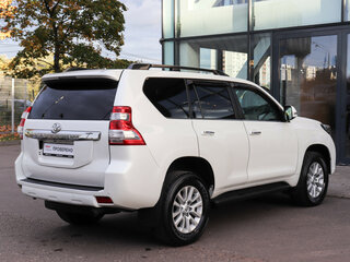 2016 Toyota Land Cruiser Prado 150 Series Рестайлинг 1, белый, 3520000 рублей, вид 4