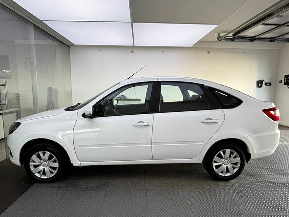 2023 Lada (ВАЗ) Granta I Рестайлинг, белый, 795000 рублей - вид 7