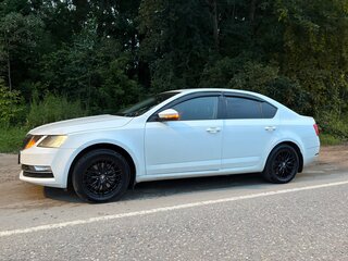 2019 Skoda Octavia III (A7) Рестайлинг, белый, 2100000 рублей, вид 1