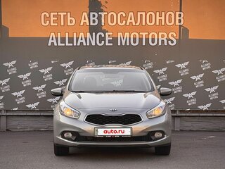 2012 Kia Ceed II, серебристый, 925000 рублей, вид 2