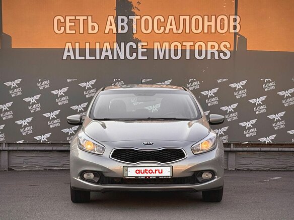 2012 Kia Ceed II, серебристый, 925000 рублей - вид 1