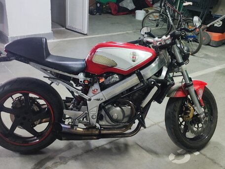1993 Honda Bros, красный, 305000 рублей, вид 3