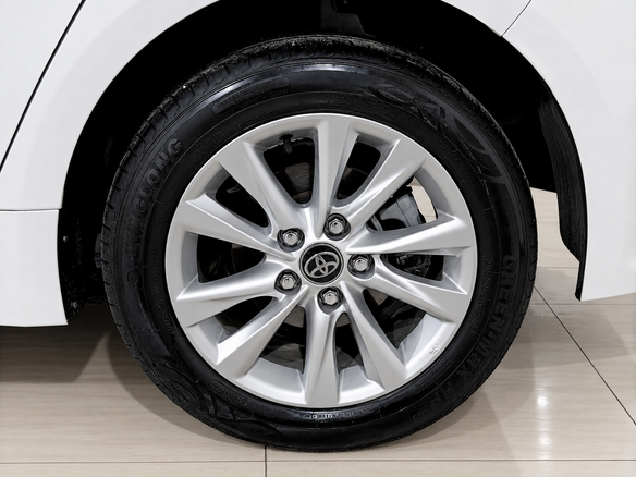 2023 Toyota Corolla XII (E210), белый, 2100000 рублей - вид 14