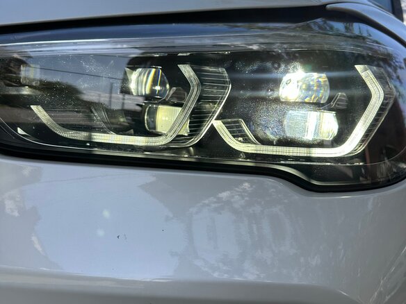 2022 BMW X1 28i sDrive II (F48) Рестайлинг, белый, 4000000 рублей - вид 8