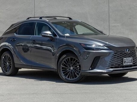 Lexus RX V