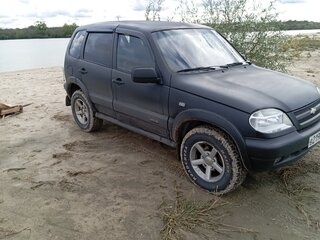 2004 Chevrolet Niva I, чёрный, 385000 рублей, вид 2