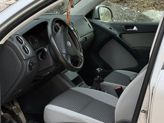 2010 Volkswagen Tiguan I, серебристый, 750000 рублей, вид 5