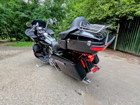 2015 Harley-Davidson Road Glide, чёрный, 1099000 рублей, вид 5