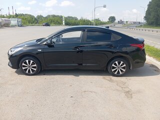 2017 Hyundai Solaris II, чёрный, 1025000 рублей, вид 3