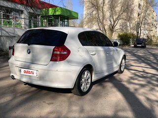 2011 BMW 1 серии 116i I (E81/E82/E87/E88) Рестайлинг, белый, 760000 рублей, вид 4