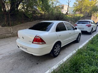 2010 Nissan Almera Classic I, белый, 700000 рублей, вид 4