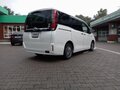2015 Toyota Esquire I, белый - вид 2