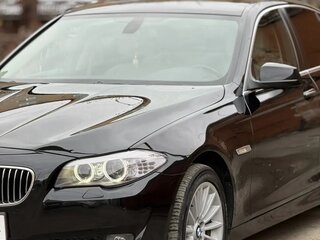 2011 BMW 5 серии 523i VI (F10/F11/F07), чёрный, 2000000 рублей, вид 3