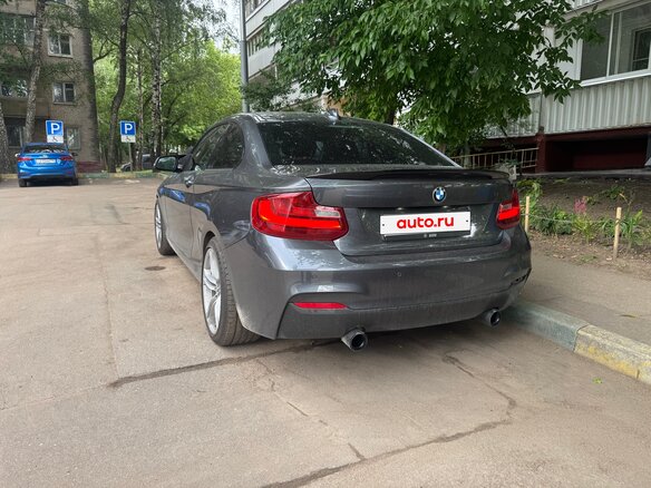 2013 BMW 2 серии 220i F22, серебристый, 1800000 рублей - вид 3