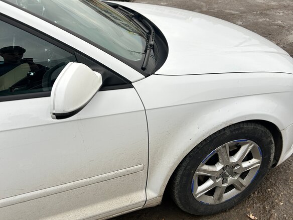 2011 Audi A3 II (8P) Рестайлинг 2, белый, 750000 рублей - вид 10
