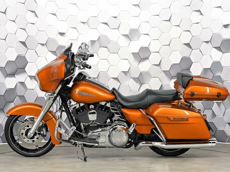 2013 Harley-Davidson Street Glide, оранжевый, 1299000 рублей, вид 4