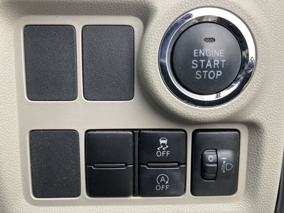 2019 Toyota Passo III Рестайлинг, серебристый, 809505 рублей - вид 5
