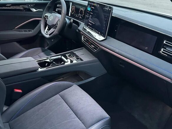 2026 Volkswagen Tiguan L Pro III (China Market), бежевый, 4970000 рублей - вид 5