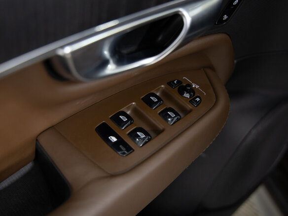 2019 Volvo XC90 II Рестайлинг 1, коричневый, 4400000 рублей - вид 22