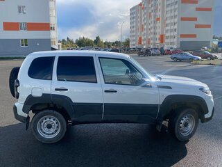 2024 Lada (ВАЗ) Niva Travel I, белый, 800000 рублей, вид 4