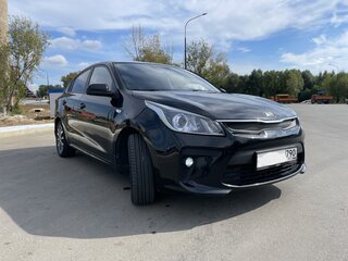 2018 Kia Rio IV, чёрный, 1385000 рублей, вид 5